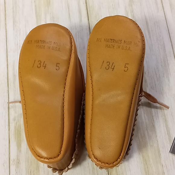 Minnetonka Bootie Moccasins Toddler Size 5 - Picture 5 of 7